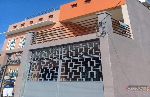 Modern Minimalist House few minutes to Metro Naga04