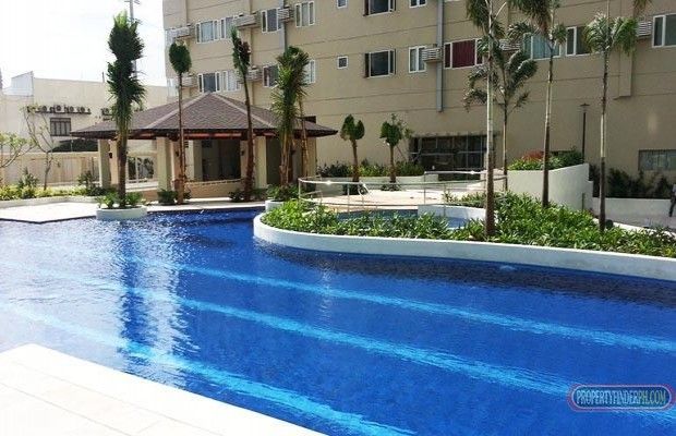 Fully Furnished Condo in Ridgewood Towers Taguig01
