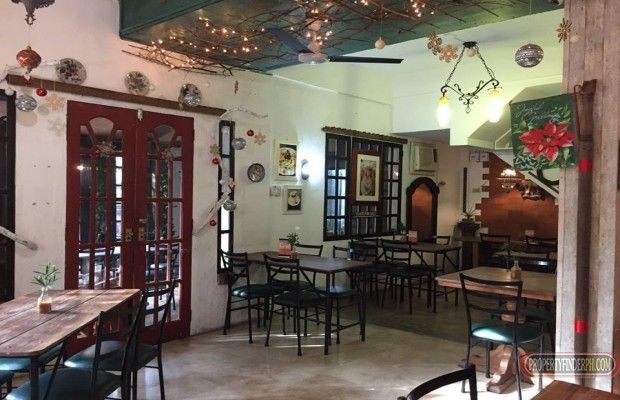 "Commercial/Office Space for Rent, within the proximity of the popular"04