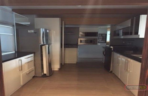 For Rent: Two Bedrooms Fully-Furnished in One Serendra04