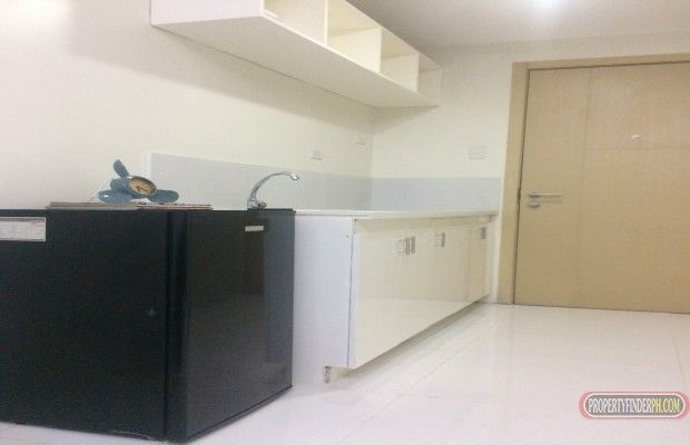Studio type condo for rent Location ideal for students Semi furnishe04