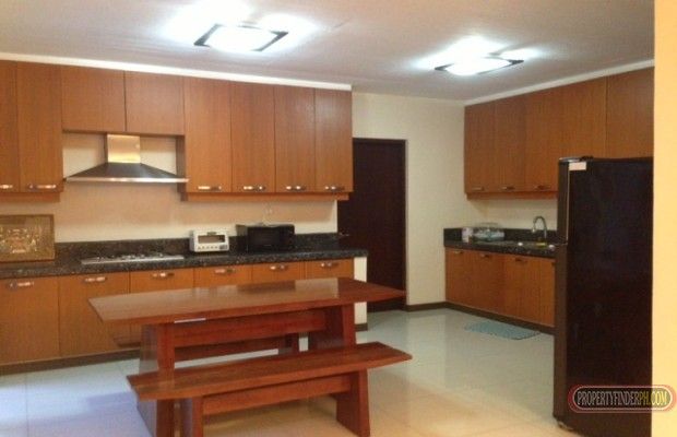 For rent single detached hOuse with pool in Pasig -greenwoods Village03