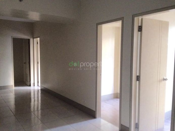 "Transit-Oriented location that is close to schools, shopping centers,"01