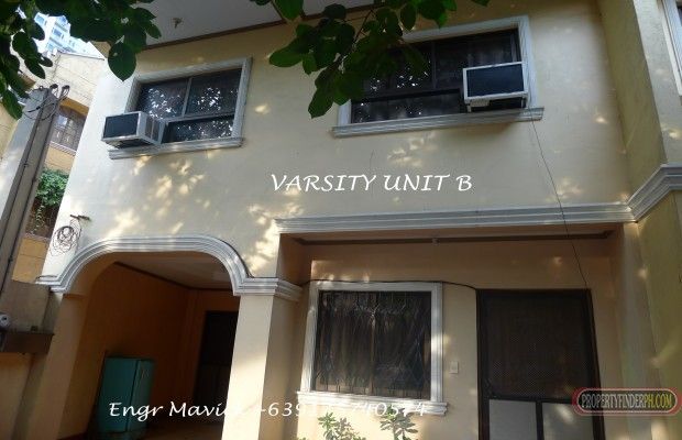 Townhouse for rent Loyola heights near Katipunan01