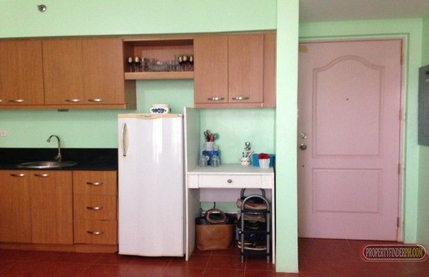 1 bedroom fully furnished condo unit in Presidio Lakefront. Safe and s03