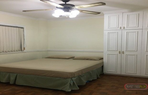 1BR Condo with Parking for Rent in Salcedo Village03