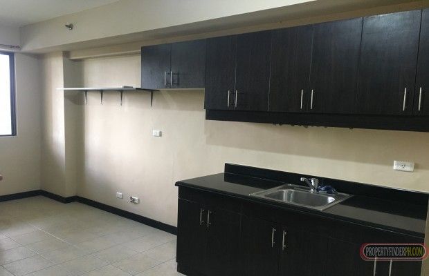 Cypress Towers Studio for Rent03