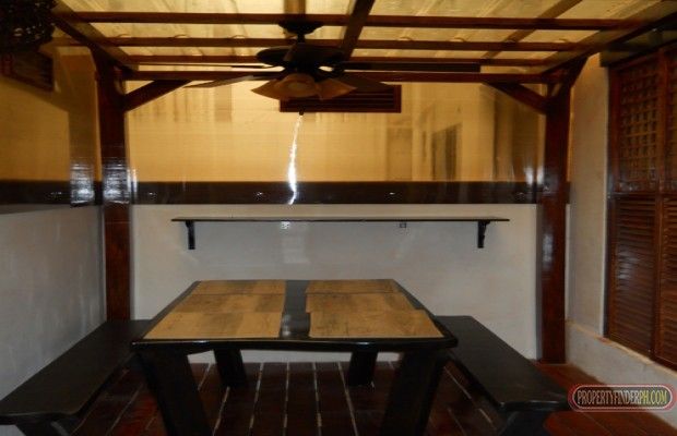 "Rent a place where u can relax and enjoy for only 25,000 per month."03