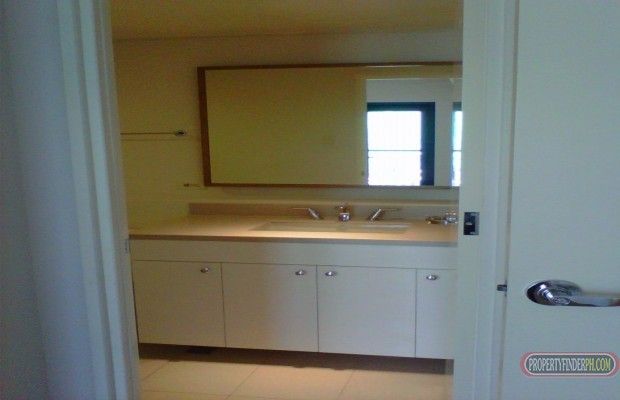 One Rockwell Unit03