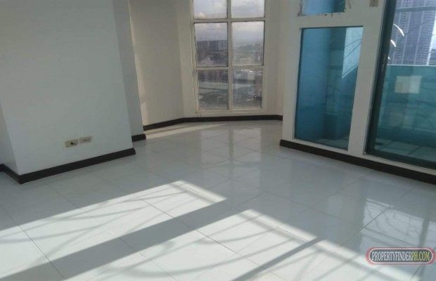 Unfurnished 3 Bedroom Unit03