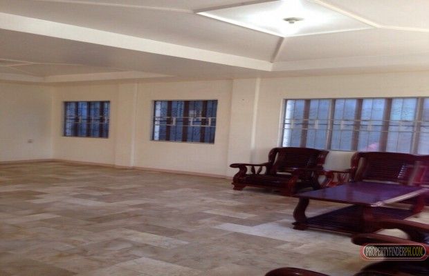 2 Story House For Rent03