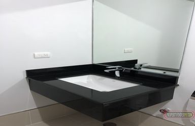 Two Maridien 1 bedroom with (optional) parking02