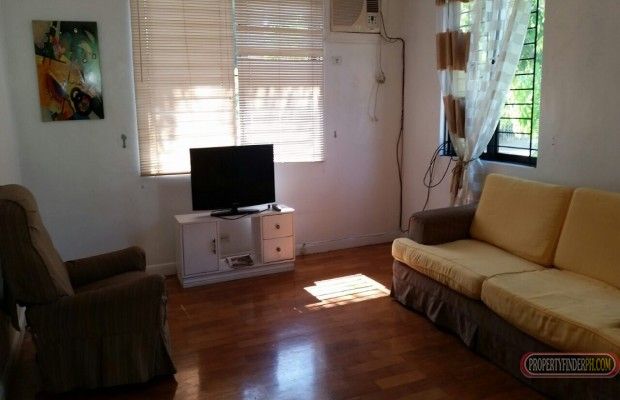 "Alabang 400 House for Rent spacious 3BR, 2 car garage, big lawn"01