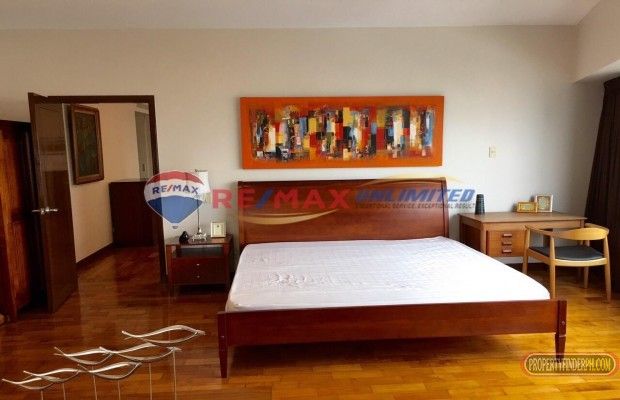 FOR LEASE TRAG LAGUNA TOWER03