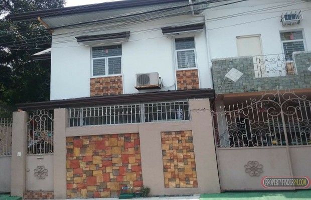 "House FOR LEASE/RENT in Makati City (near Jolibee, Chowking, Circuit M"03