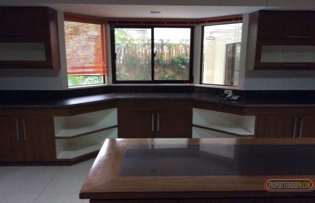 Available House for rent at Dasmarinas Village Makati City04
