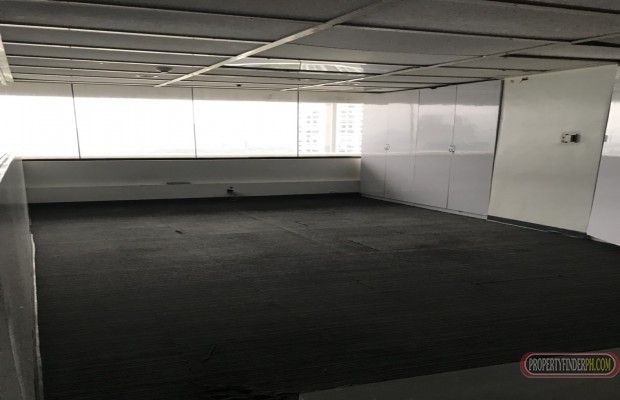 Office Space along Makati Avenue for Rent 353SQM.04
