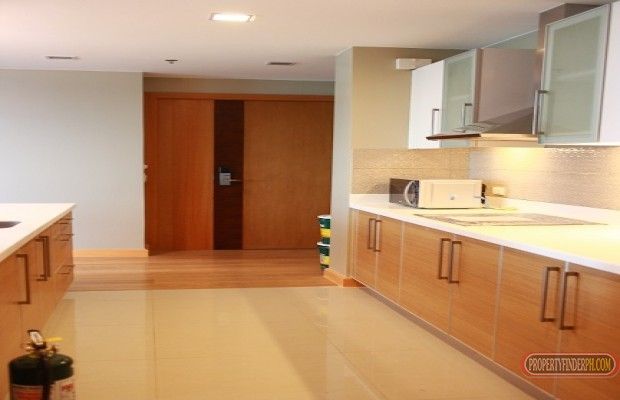 FOR LEASE: Park Terraces Point Tower03