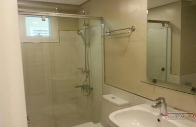 For Rent: Studio unit Fully-Furnished in Two Serendra-Aston02