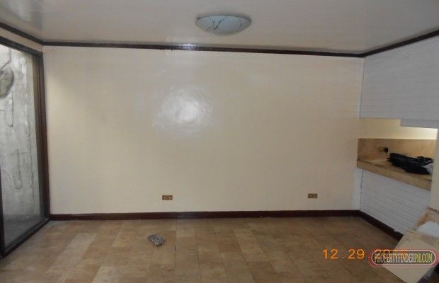 "TOWNHOUSE FOR RENT: Villas de Guadalupe, Bernardino st., Guadalupe Vie"04