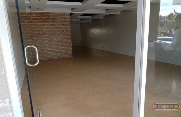 COMMERCIAL UNIT FOR RENT03
