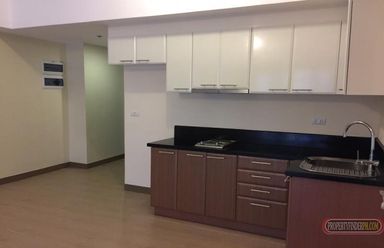 Semi-furnished Studio type condo for Rent02