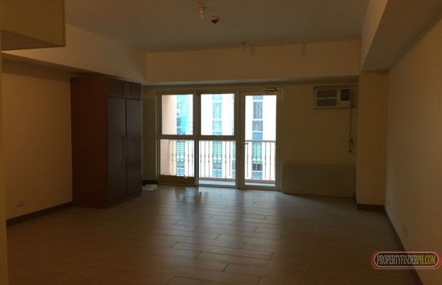 Semi-furnished Studio type condo for Rent04
