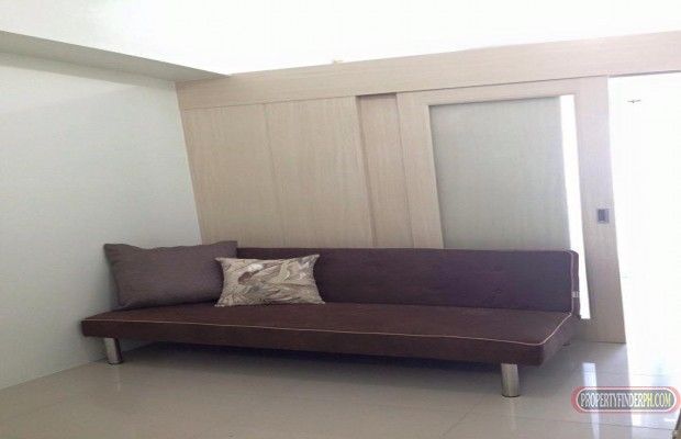 One bedroom with balcony jazz residence makati city04