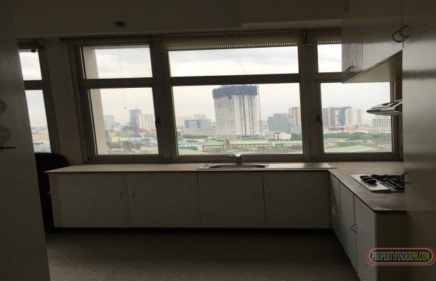 2 Berdroom condominium in Manila03
