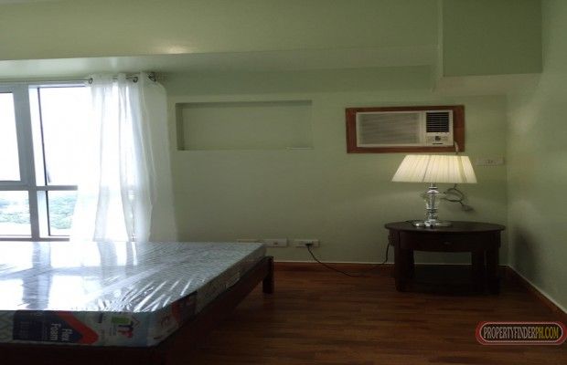 East of Galleria 3 Bedroom Bi-Level Unit for Lease03