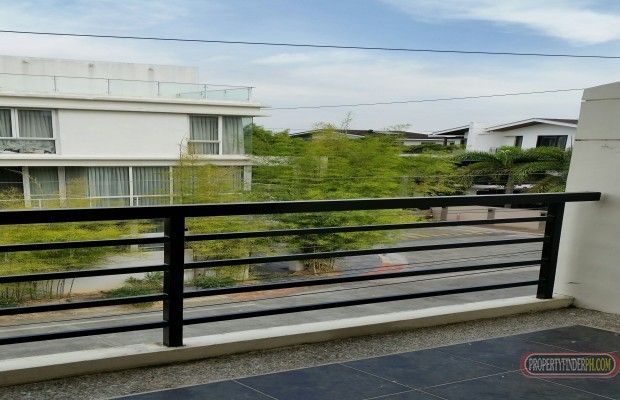 Taguig Townhouse Mahogany Place 3 Acacia Estates FOR RENT03