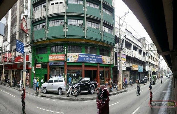 3BR Apartment next to 5th Ave. LRT Station04