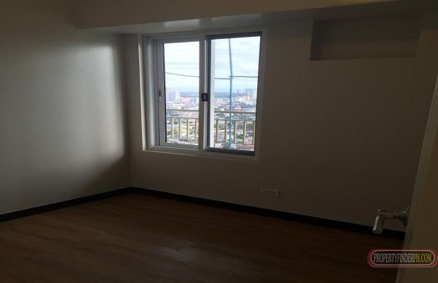 La Verti 3 BR Condo For Rent03