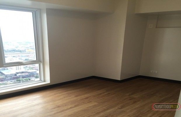 La Verti 3 BR Condo For Rent04
