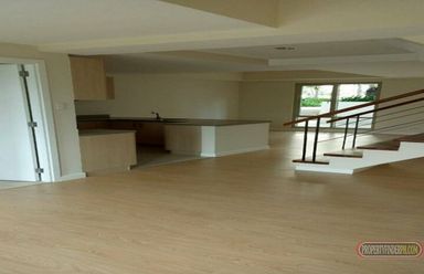THE GROVE BY ROCKWELL2 Bedroom loft  special garden villa unit with b02