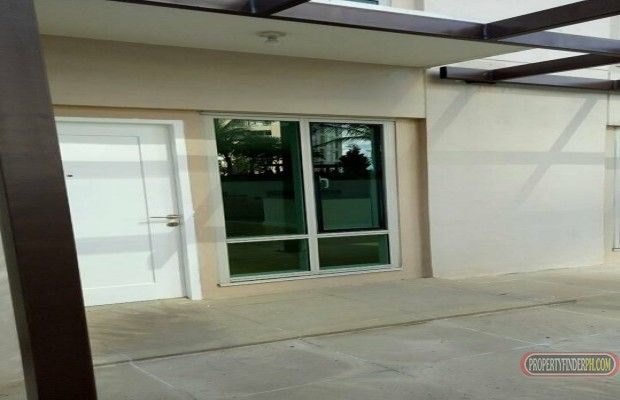 THE GROVE BY ROCKWELL2 Bedroom loft  special garden villa unit with b03