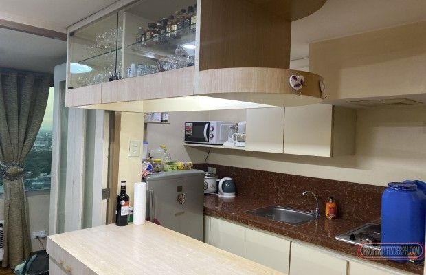 Fully furnished condo unit03