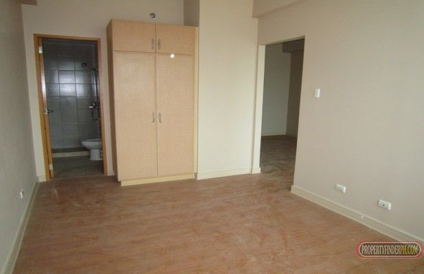 "Unfurnished Studio Condo For Rent in Eastwood, Quezon City"04