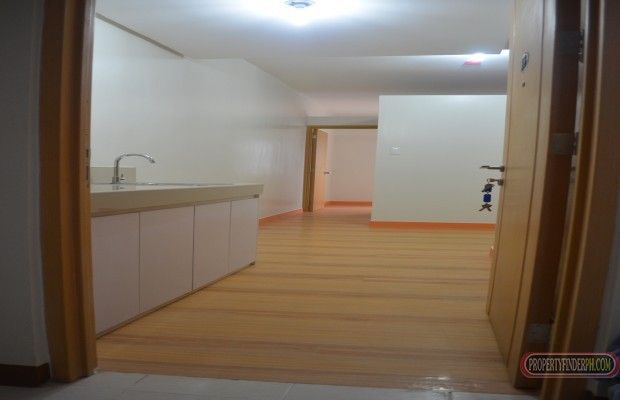 Cheap Condo for Rent in Trees Residences (Quezon City)04