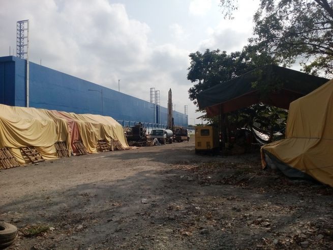 "5,811 Sqm. Cavite Yard in Kawit for Rent"04