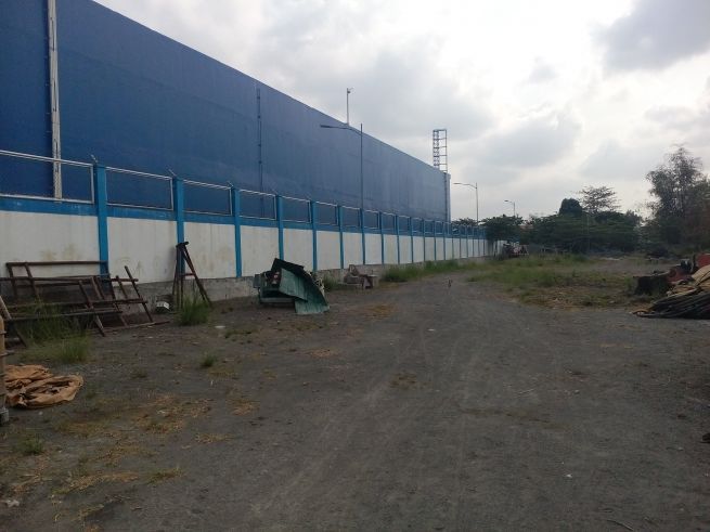 "5,811 Sqm. Cavite Yard in Kawit for Rent"08