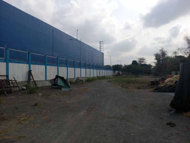"5,811 Sqm. Cavite Yard in Kawit for Rent"09