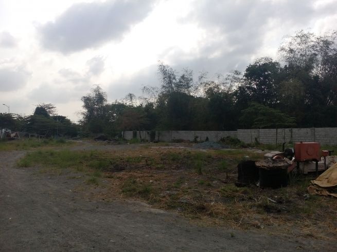 "5,811 Sqm. Cavite Yard in Kawit for Rent"10