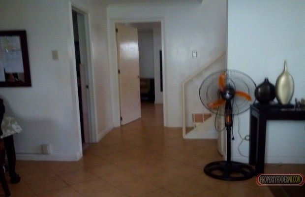 STA. ROSA HEIGHTS TAGAYTAY 4-BEDROOM HOUSE03