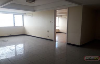 "58 sqm, 1 bedroom, bare in Sunview Palace Ermita Manila for rent"02