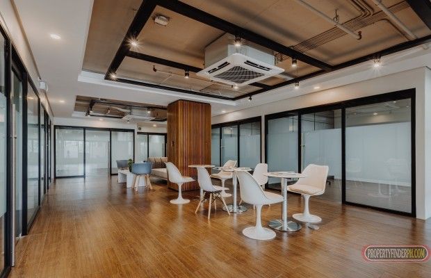 Fully Furnished Private Office Suite (8-10 Pax)04