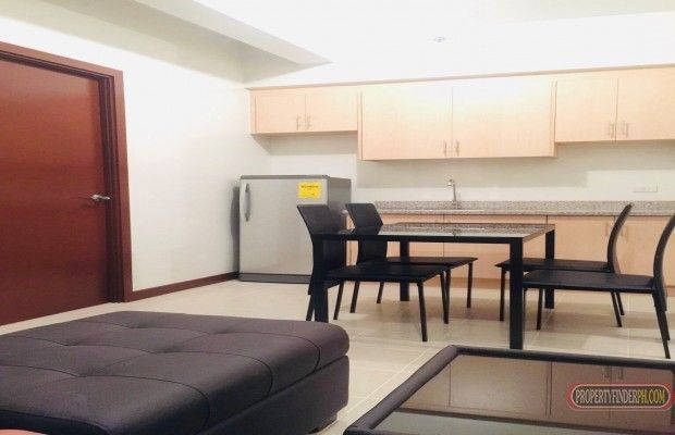Fully Furnished 1BR Unit with Balcony03