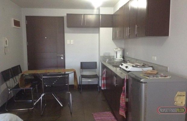 "Queen size bed, fully furnished,20k monthly , new unit, for sale or fo"04