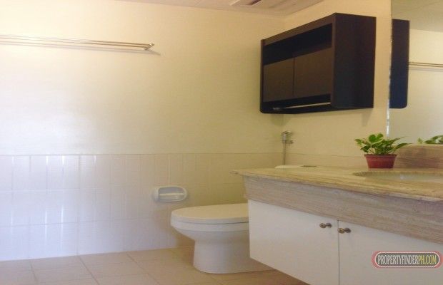 2 BR CONDO UNIT FOR RENT03