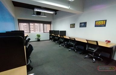 Affordable Serviced Office for Rent in Makati (Window Office)02